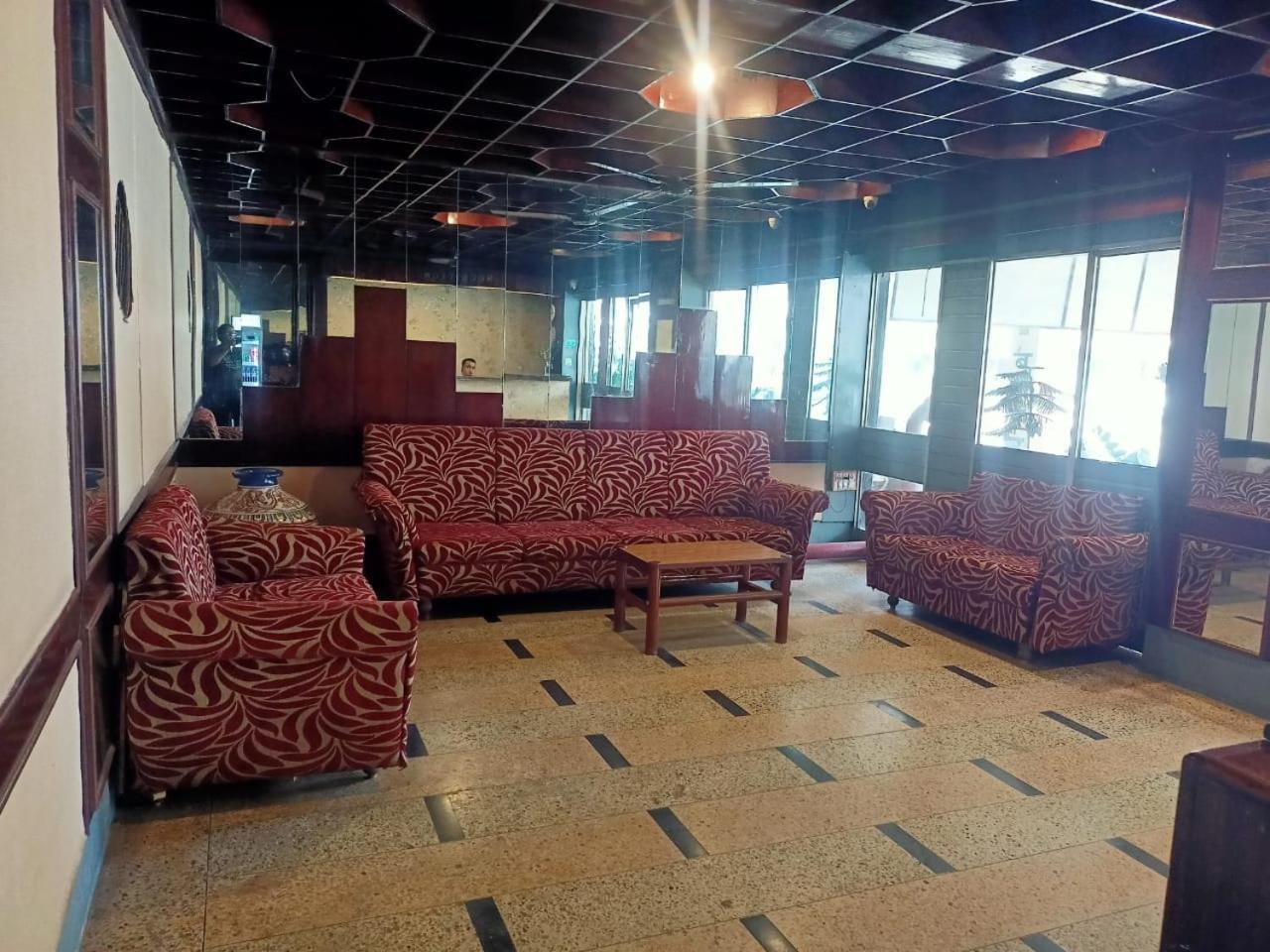 Hotel Skylark 那格浦尔 外观 照片