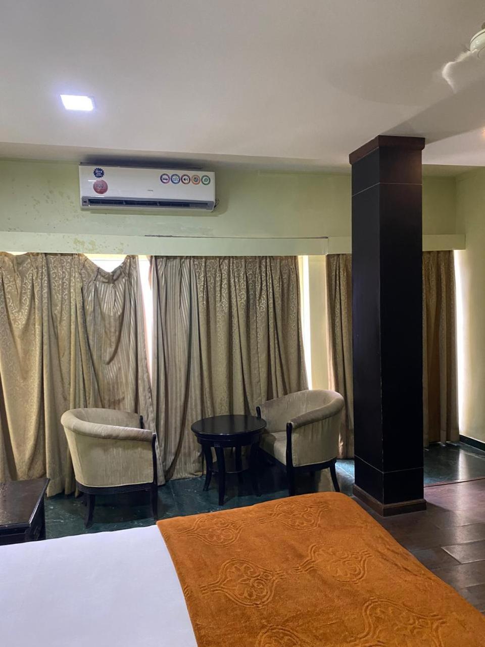 Hotel Skylark 那格浦尔 外观 照片
