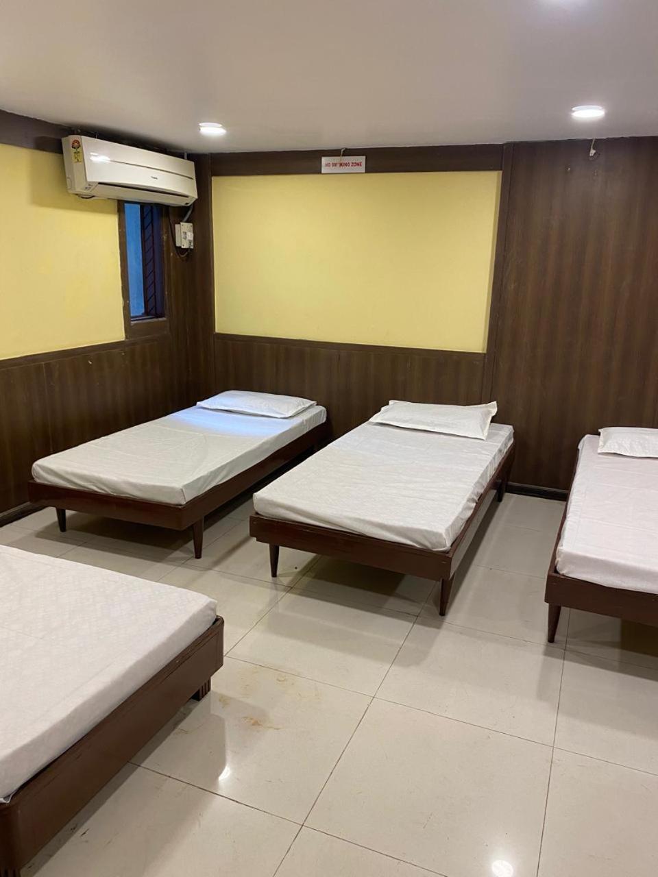 Hotel Skylark 那格浦尔 外观 照片